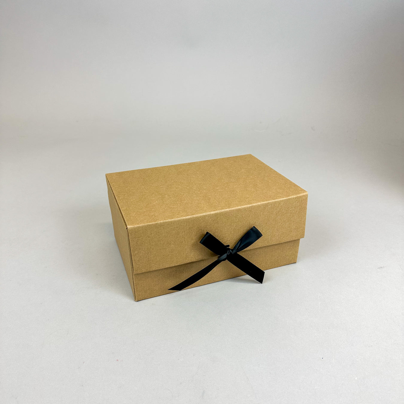 Ribbon Closure Gift Boxes