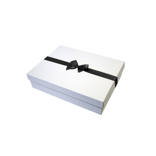 Black Pre tied Bow Size 1 to fit Gift box C, A6, Voucher and Necklace Boxes
