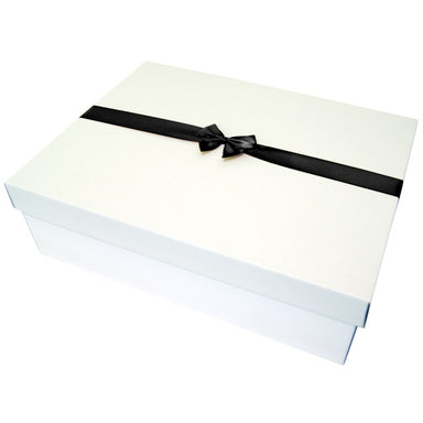 Black Pre tied Bow Size 8 to fit boxes U9 and U15